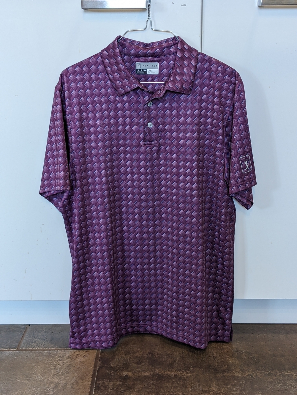PGA Tour Pro Series Athletic Fit Golf Shirt Cool Dry Fit Size S Purple 💜